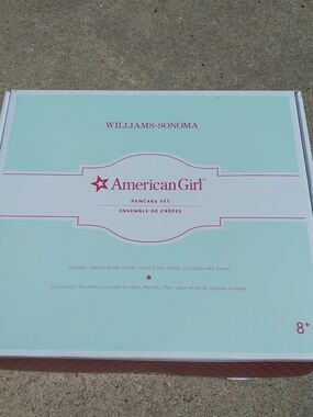 American Girl Pancake Set - Mint & Pink Accents